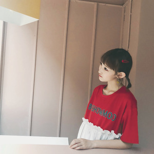 KTV包厢吃奶激情视频
